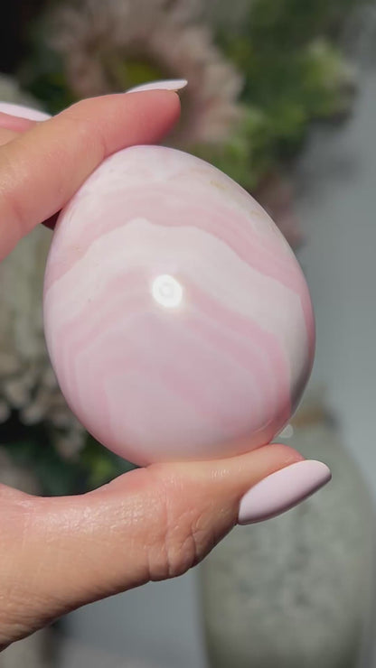 Mangano Calcite Egg (2.4", 61mm)