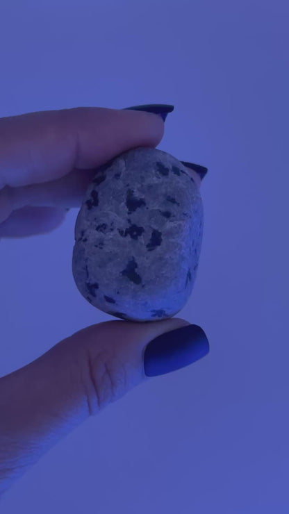 Yooperlite Pebble (1.6", 41mm)